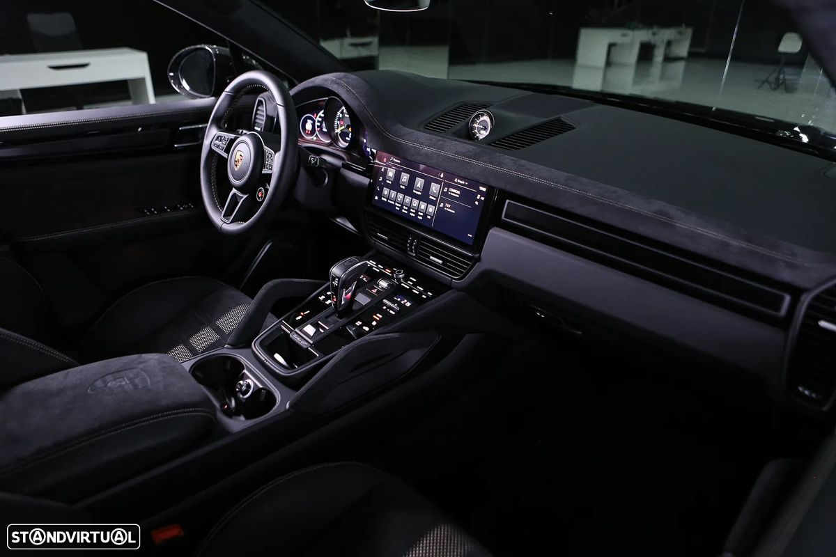 Porsche Cayenne Turbo GT - 9
