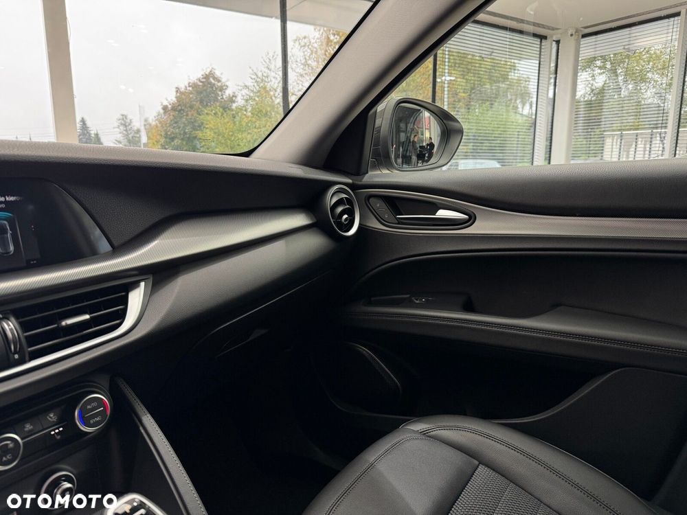 Alfa Romeo Stelvio 2.0 Turbo Sprint Q4 - 26