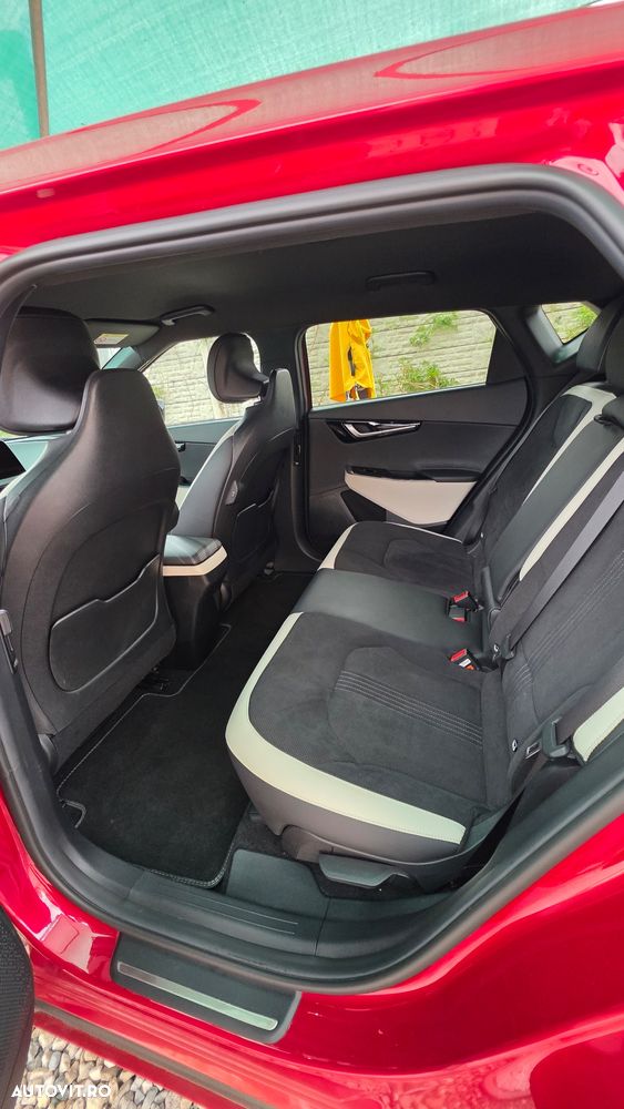 Kia EV6 77 kWh AWD GT Line - 8