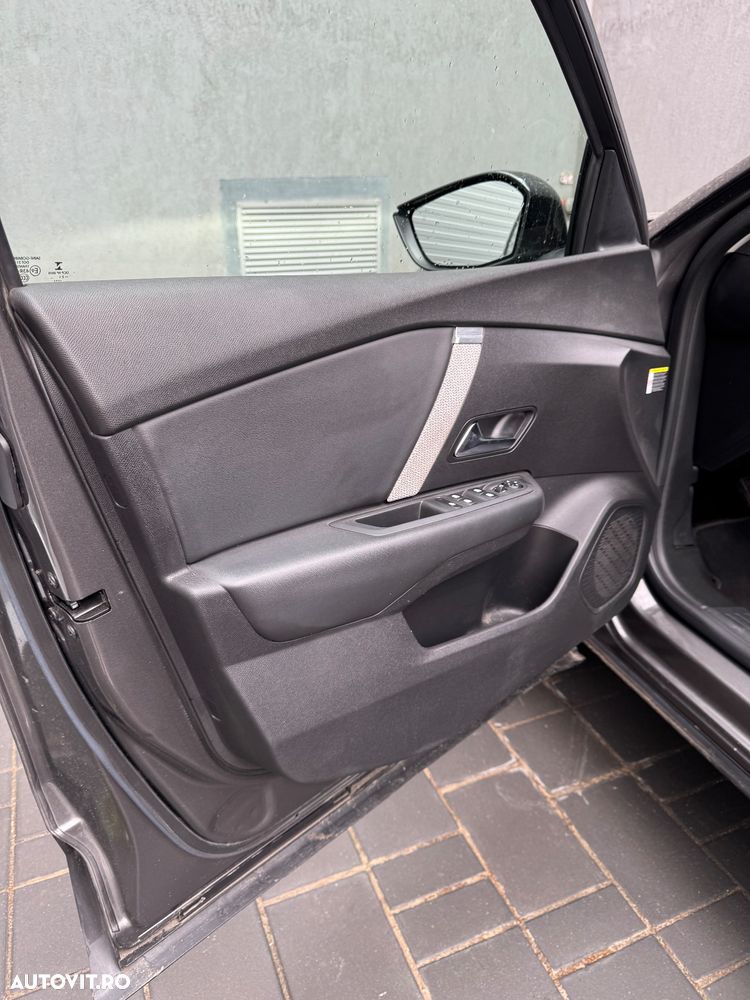 Citroën C4 1.2 PureTech S&S EAT8 Shine - 14