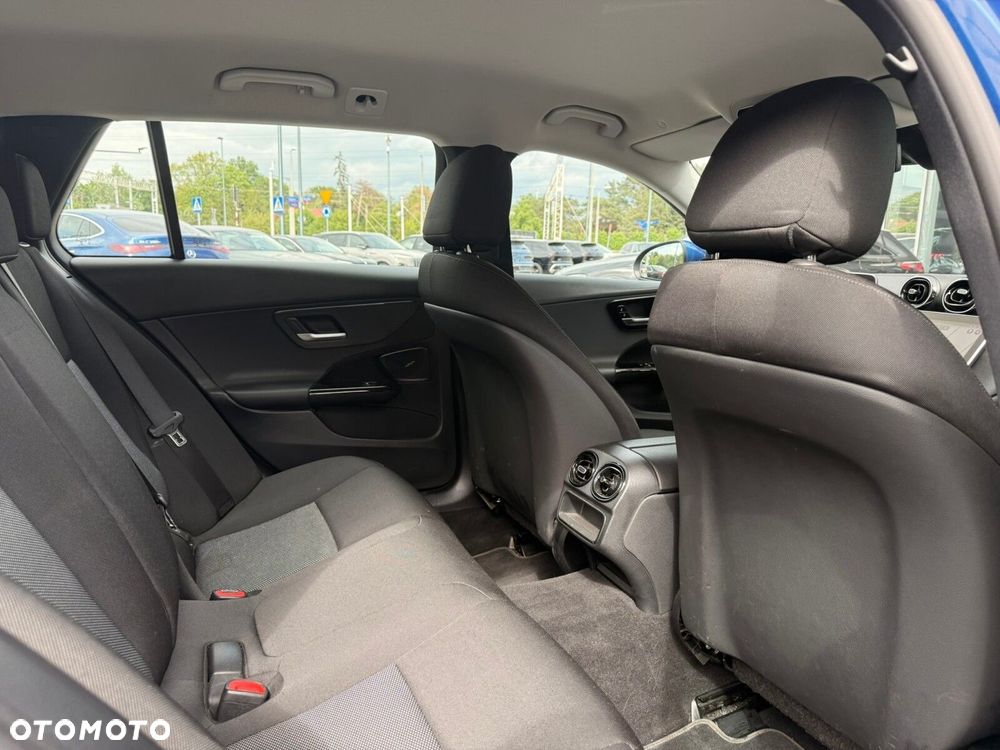 Mercedes-Benz Klasa C 200 d mHEV Business Edition - 16