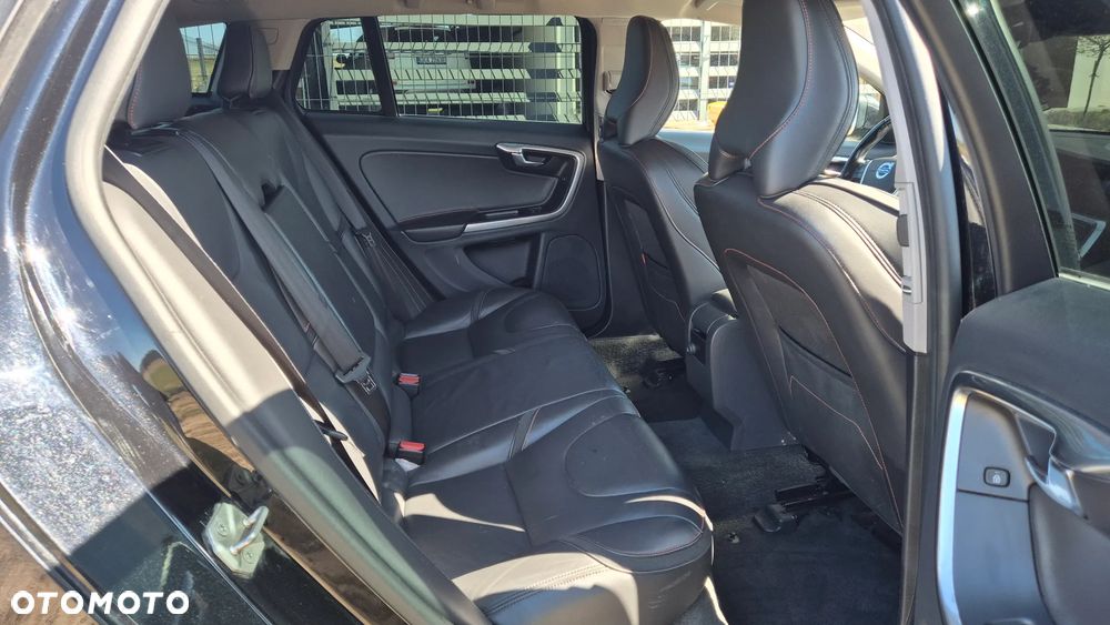 Volvo V60 D4 Drive-E Ocean Race - 15