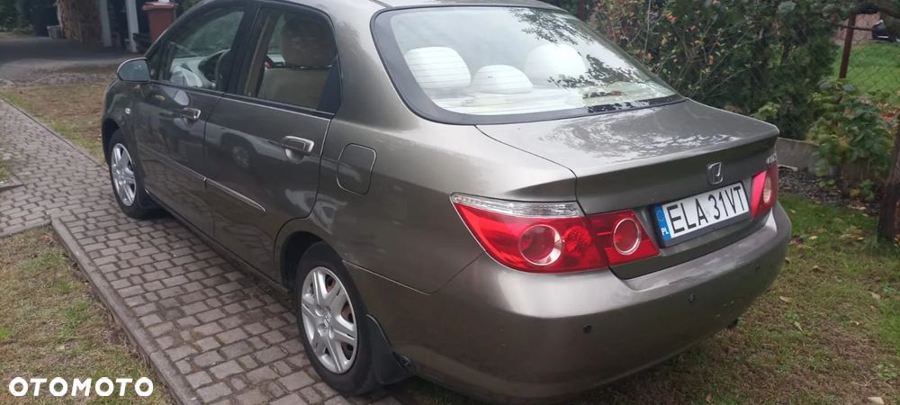 Honda City 1.4 Comfort - 2
