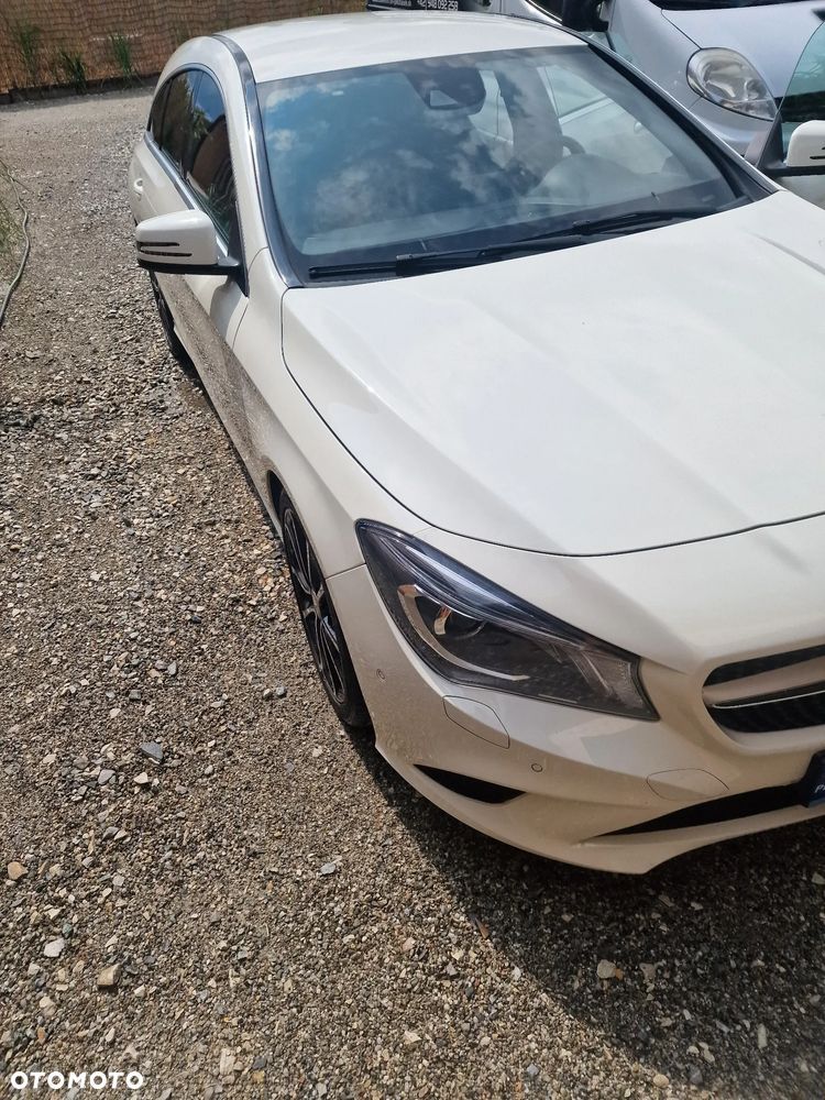 Mercedes-Benz CLA - 12