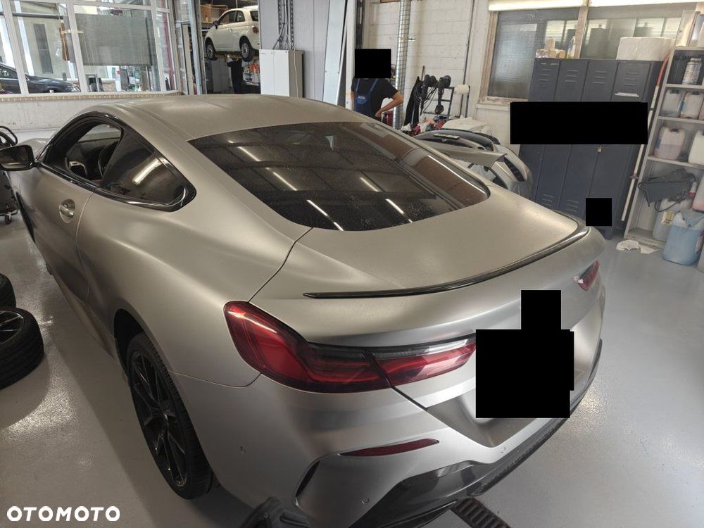 BMW Seria 8 - 3