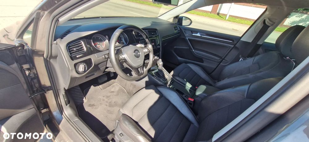 Volkswagen Golf 2.0 BlueTDI DSG Highline - 9