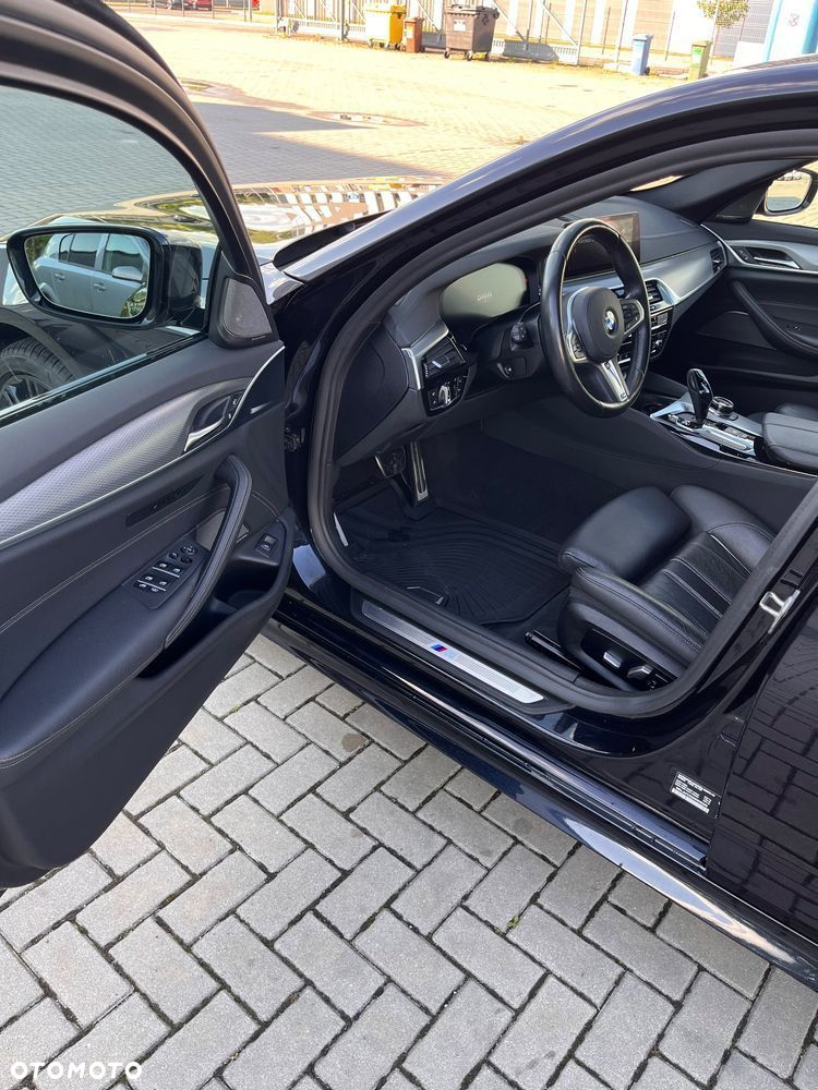 BMW Seria 5 530i xDrive M Sport sport - 17