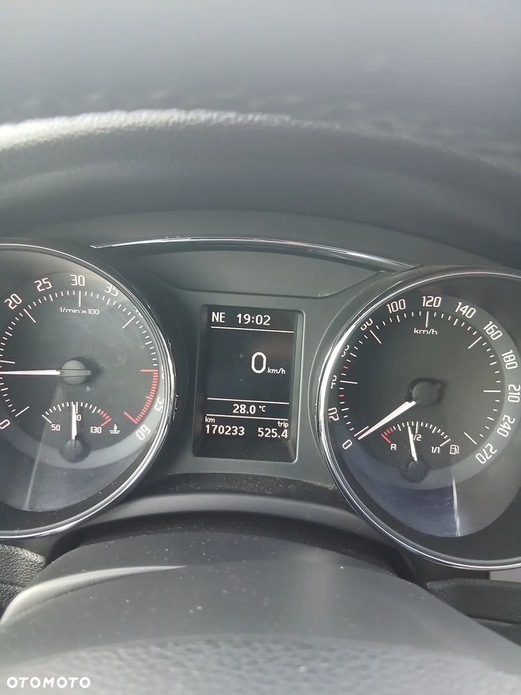 Skoda Superb 2.0 TDI Ambition - 15