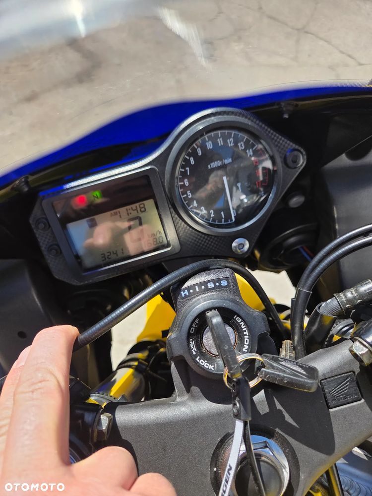 Honda CBR - 14