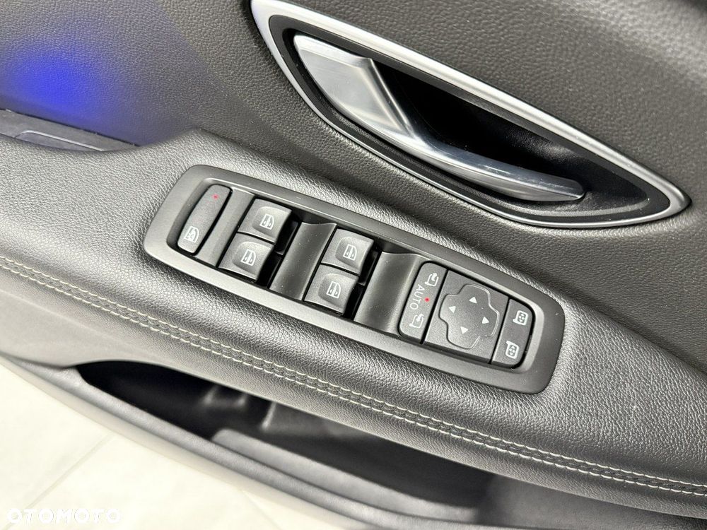 Renault Grand Scenic - 33