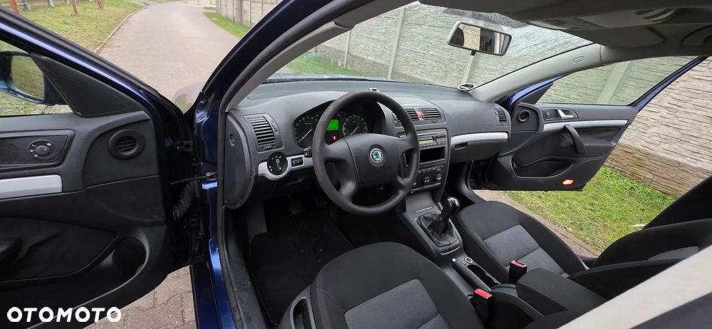 Skoda Octavia 1.6 FSI Elegance - 17