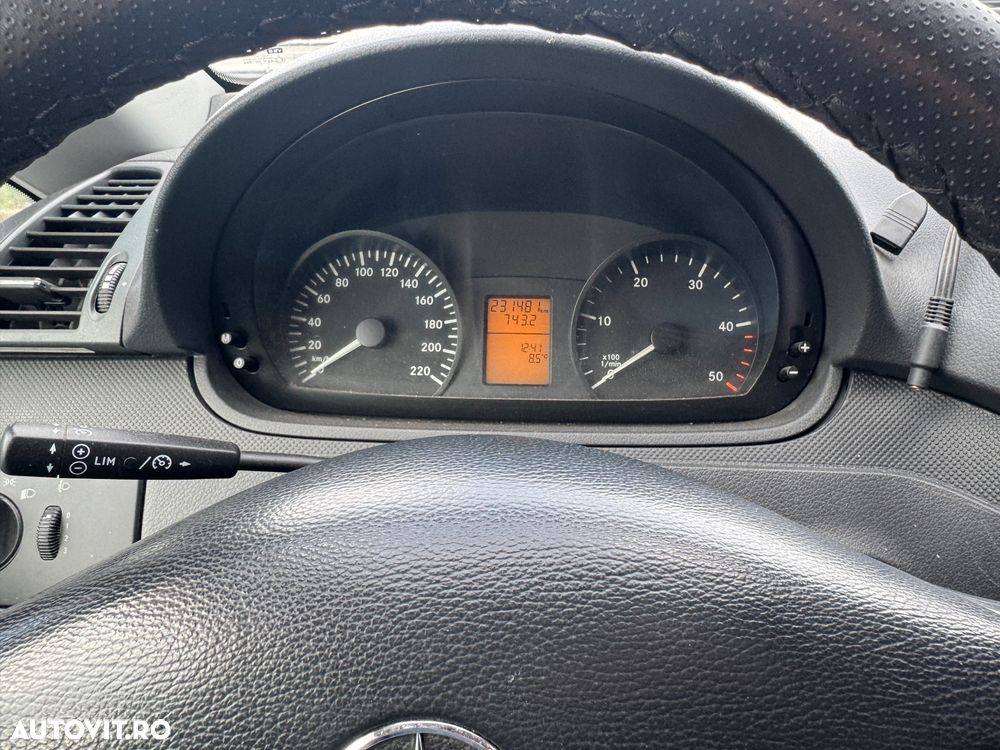 Mercedes-Benz VITO - 10