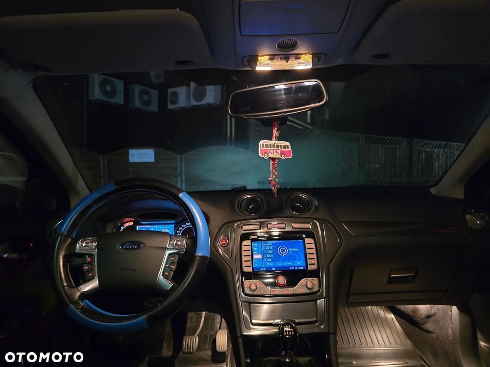 Ford Mondeo 2.5 Titanium X - 19