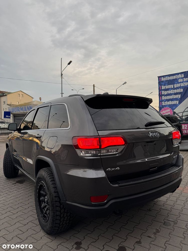Jeep Grand Cherokee - 9
