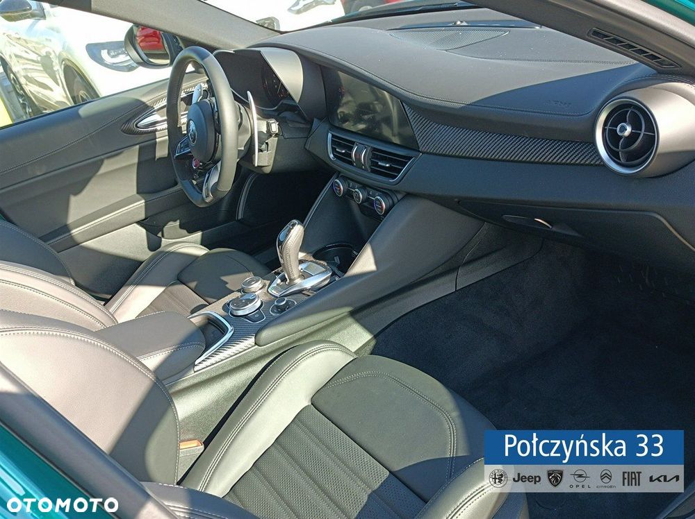 Alfa Romeo Giulia - 24