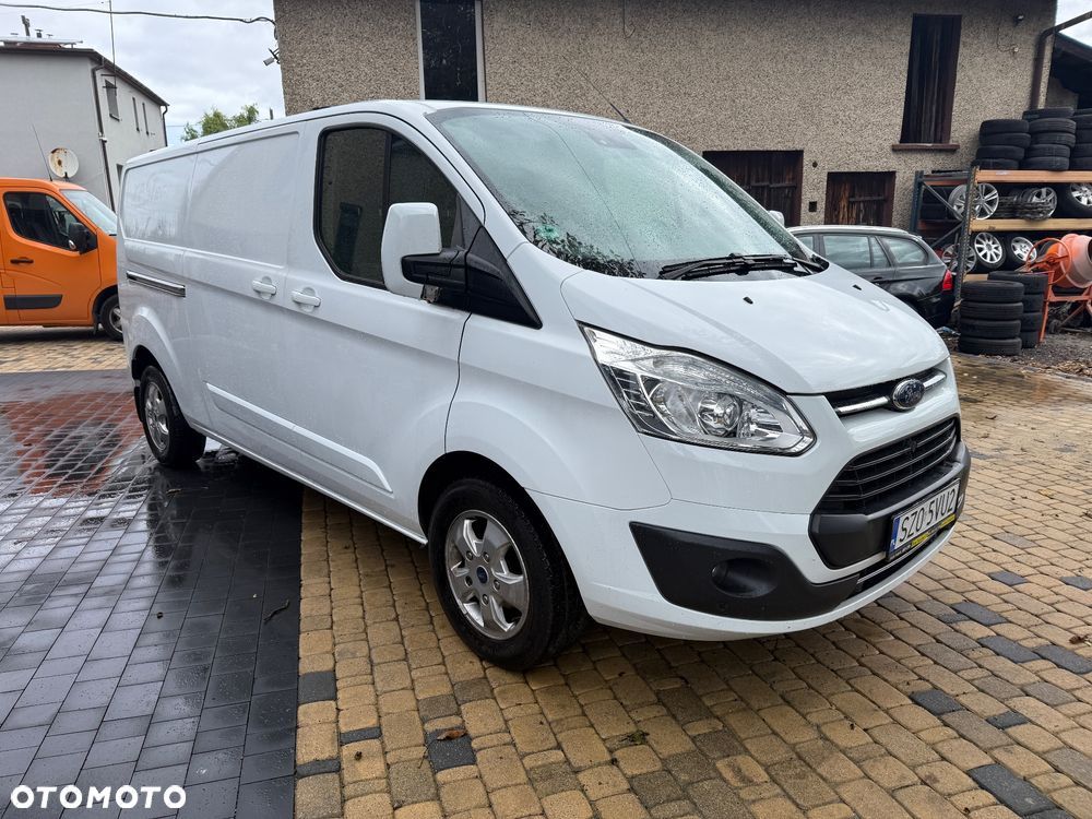 Ford TRANSIT CUSTOM - 2