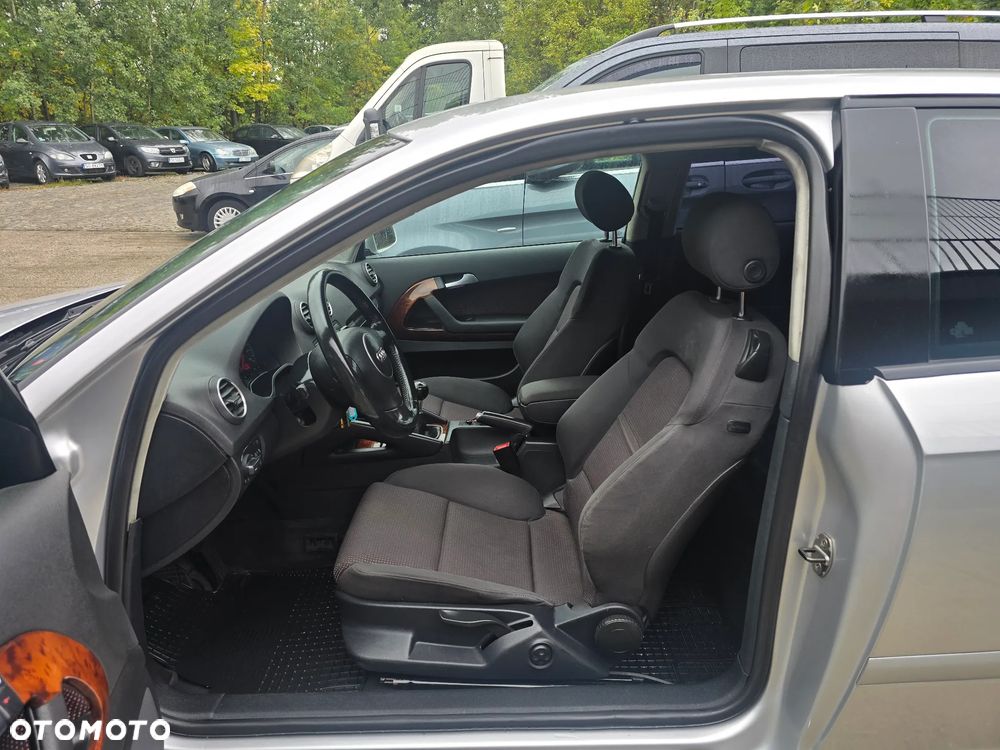 Audi A3 3-drzwiowe 2.0 TDI Ambition - 16
