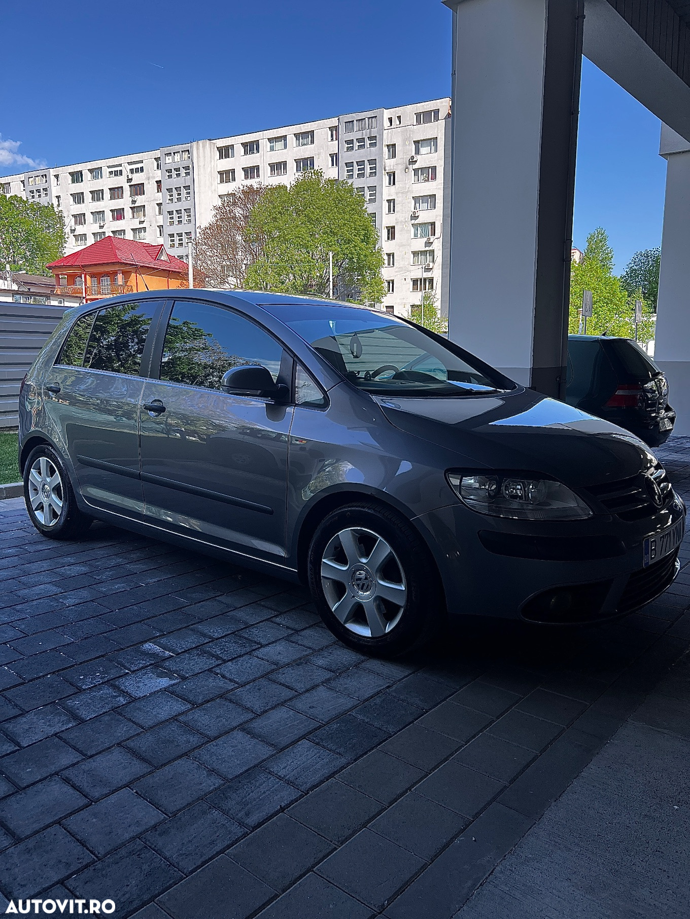 Volkswagen Golf Plus 1.9 TDI Sportline DSG - 3