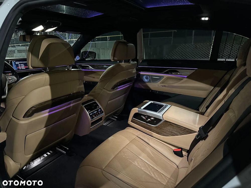 BMW Seria 7 - 25