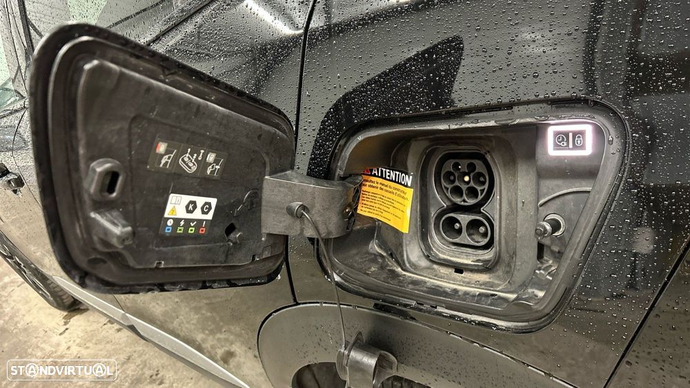 Peugeot e-2008 50 kWh GT Pack - 15