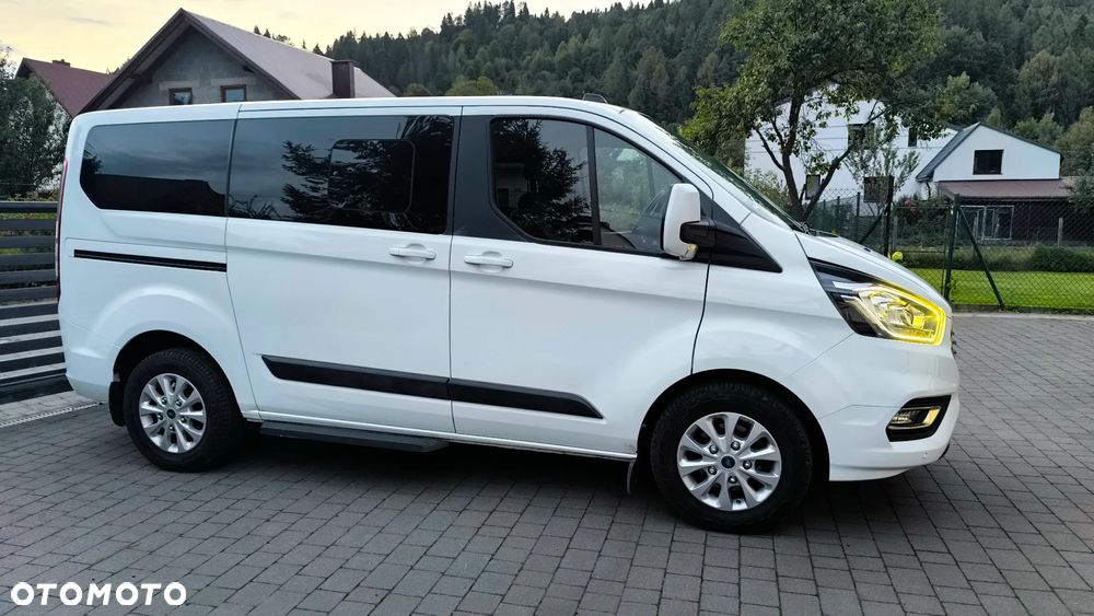 Ford Tourneo Custom 2.0 EcoBlue L1 Titanium - 13