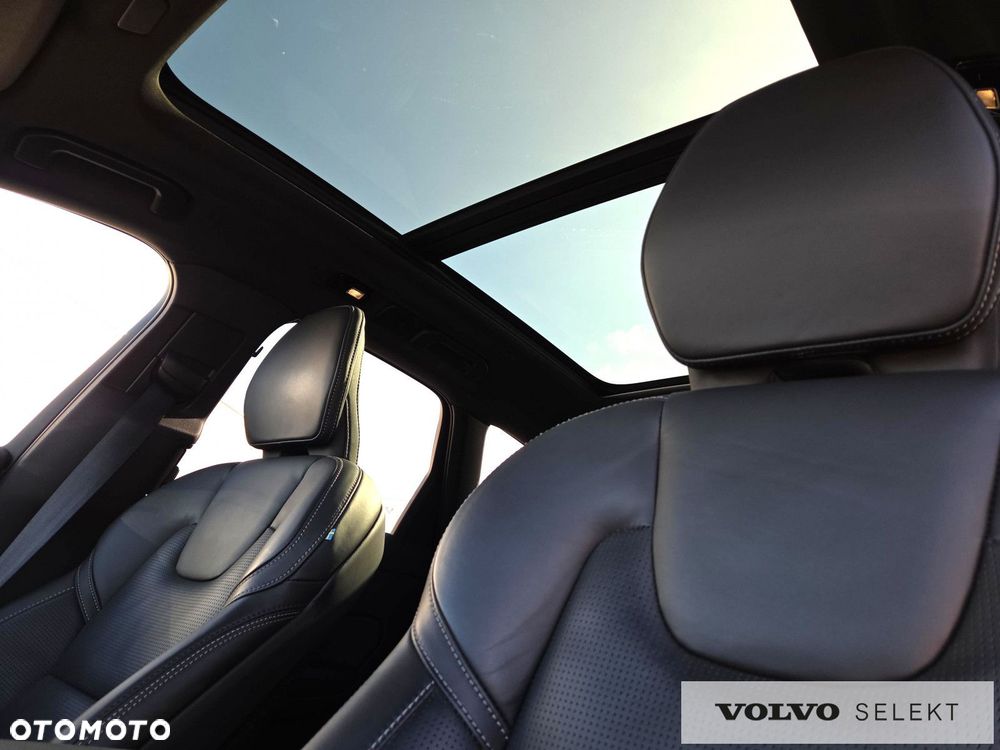 Volvo XC 60 B5 B AWD Ultra Black Edition - 26