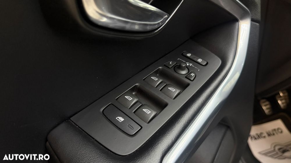 Volvo V40 D4 RDesign - 22