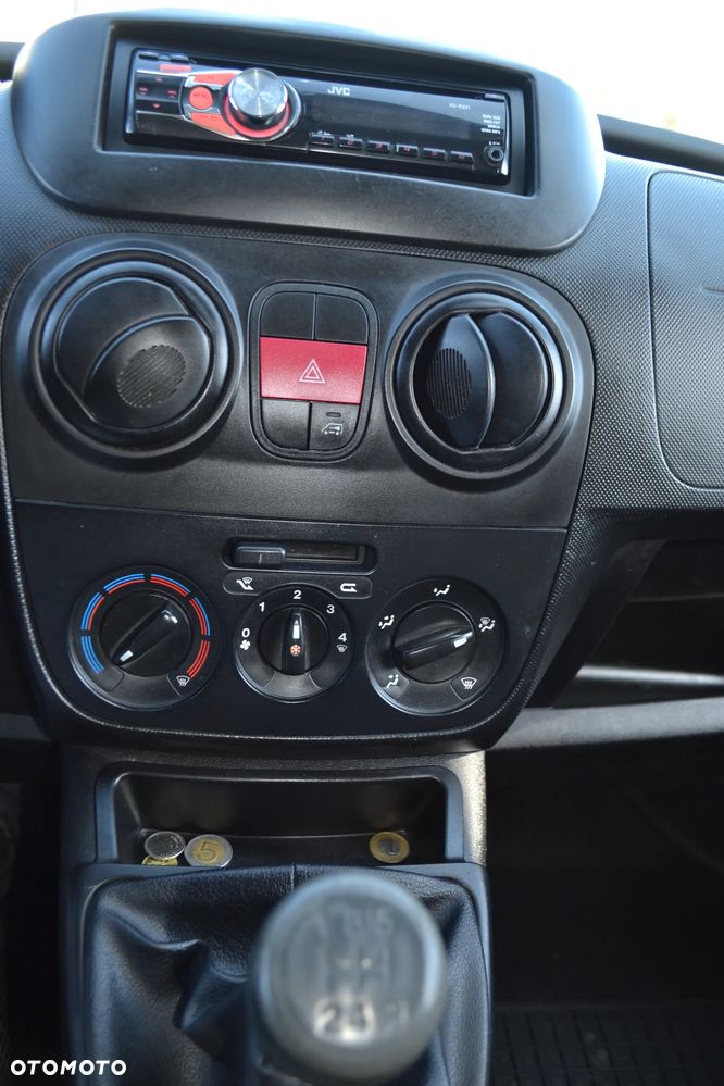 Fiat Fiorino Kombi 8V Base - 10