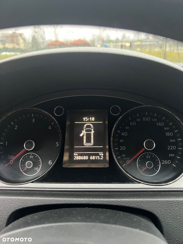 Volkswagen Passat 1.6 TDI Trendline - 12