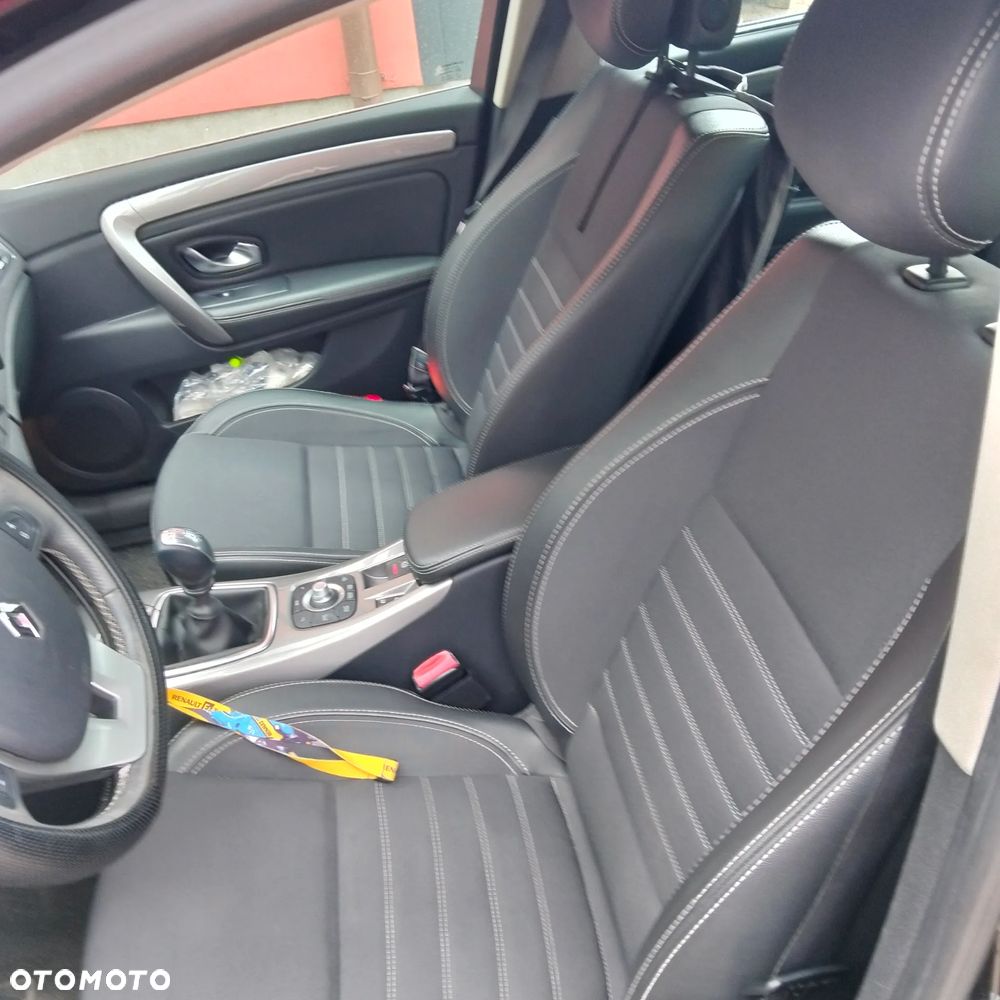 Renault Laguna 2.0 dCi Initiale - 8