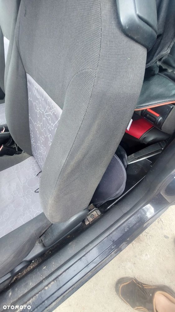 FORD FIESTA MK6 FOTEL LEWY KIEROWCY PRAWY PASAŻERA PRZEDNI PRZÓD nr. 2/6 - 2