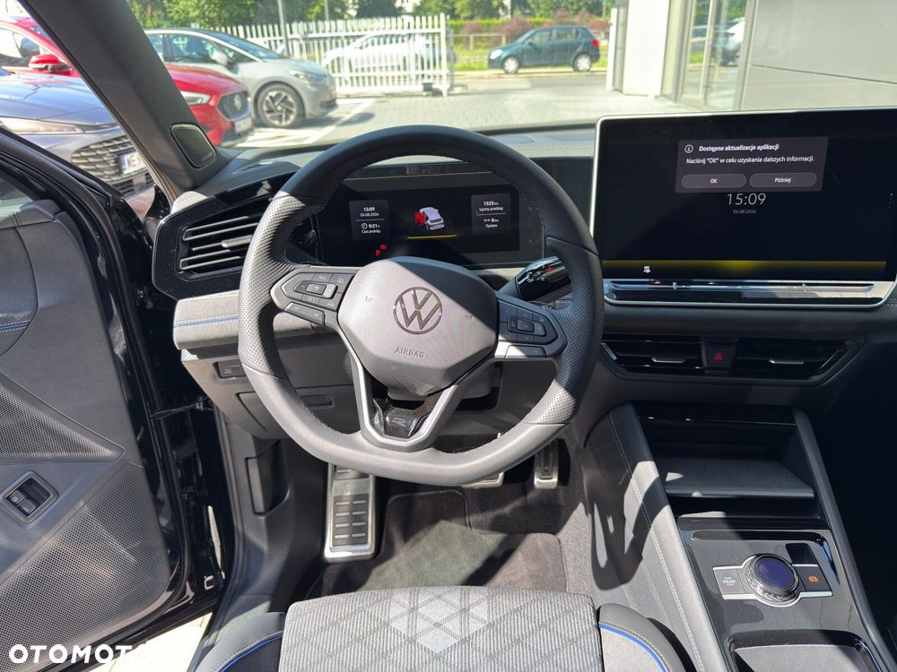Volkswagen Tiguan - 12