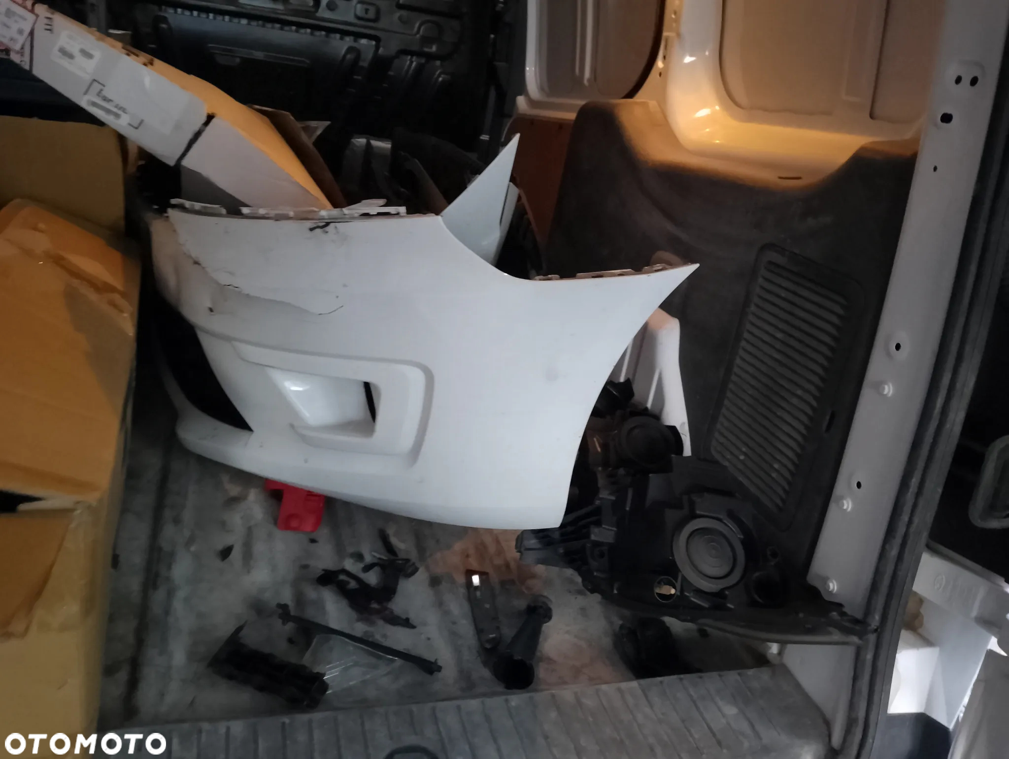 Ford Connect - 3