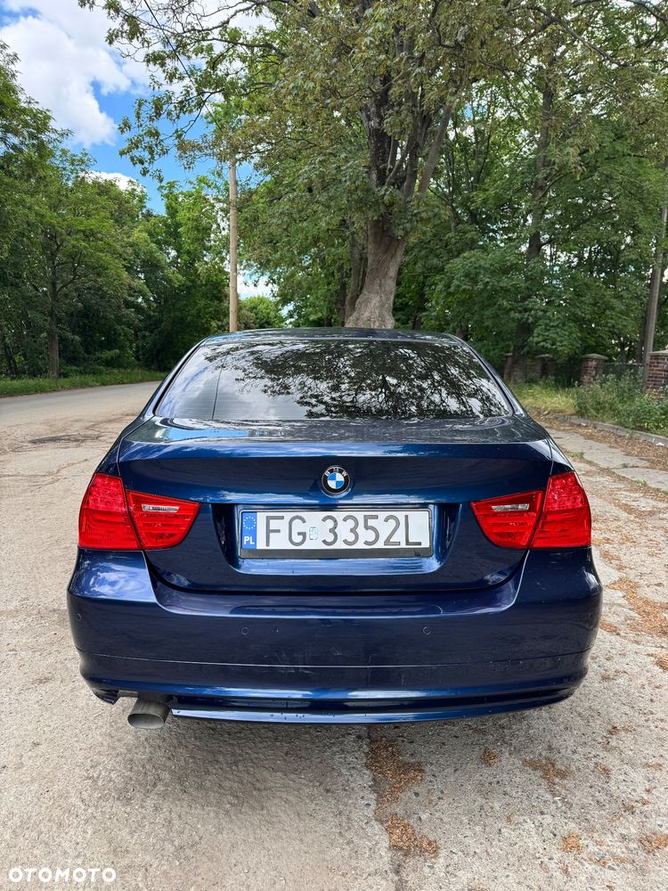 BMW Seria 3 318d - 6