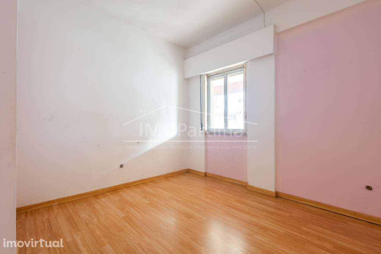 Apartamento T2 Oportunidade de Investimento - Cacém - Grande imagem: 4/16