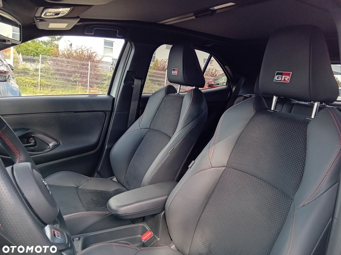 Toyota Yaris Cross - 12