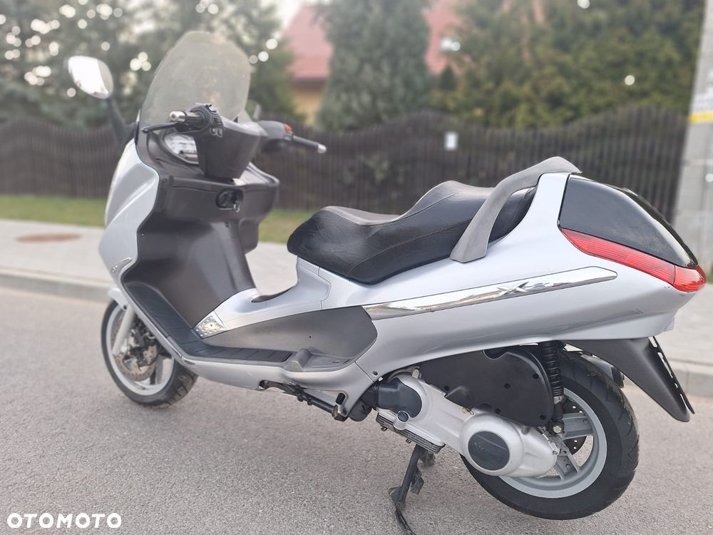 Piaggio X8 - 4