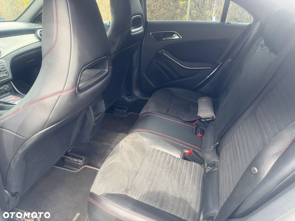 Mercedes-Benz CLA - 14