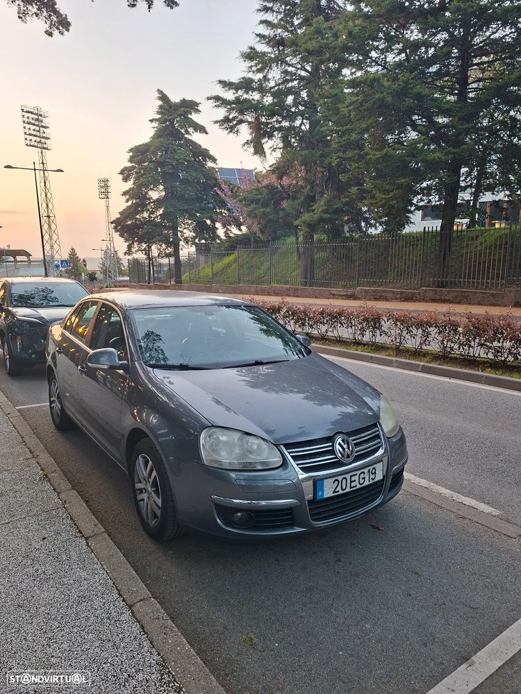 VW Jetta 1.9 TDi Trendline - 1