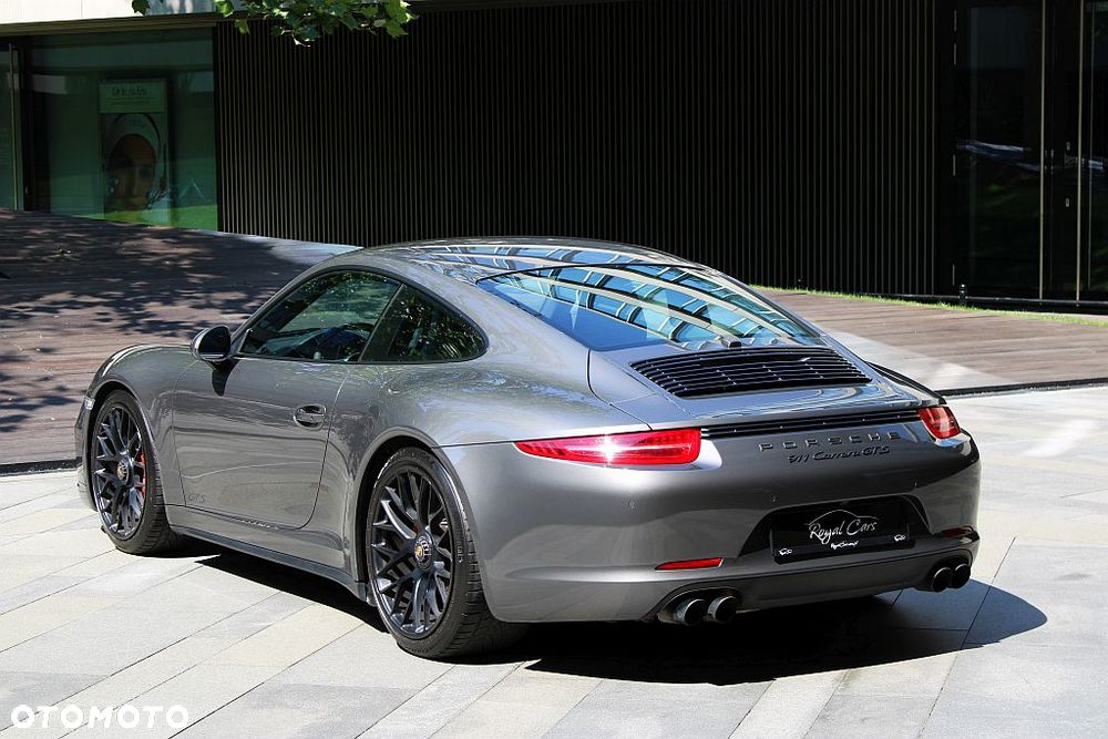 Porsche 911 Carrera GTS PDK - 3