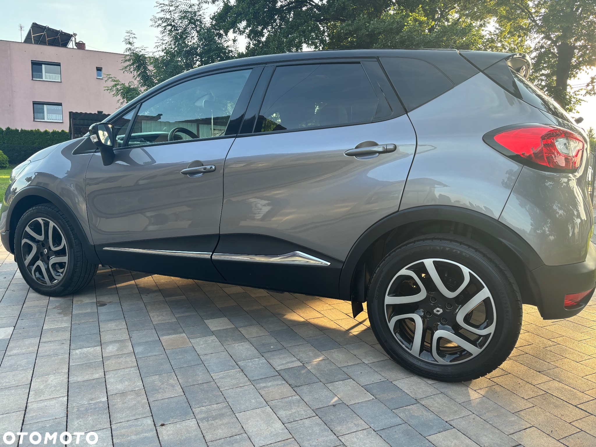 Renault Captur ENERGY TCe 120 EDC Luxe - 12