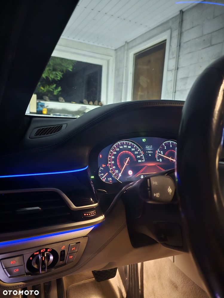 BMW Seria 7 750Li xDrive - 7