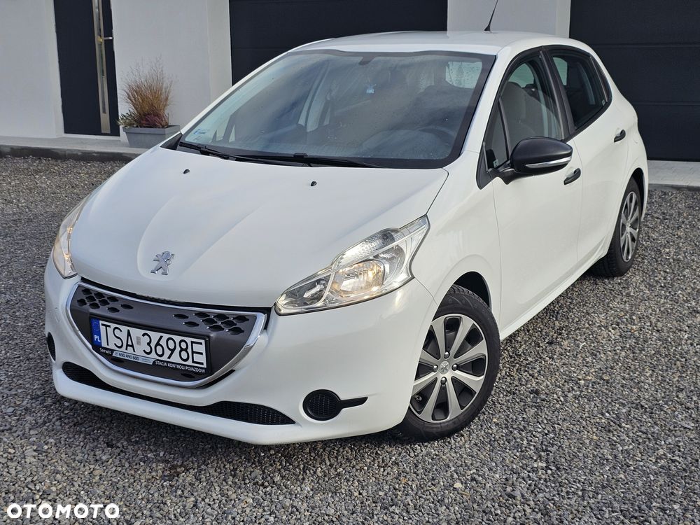 Peugeot 208 - 3