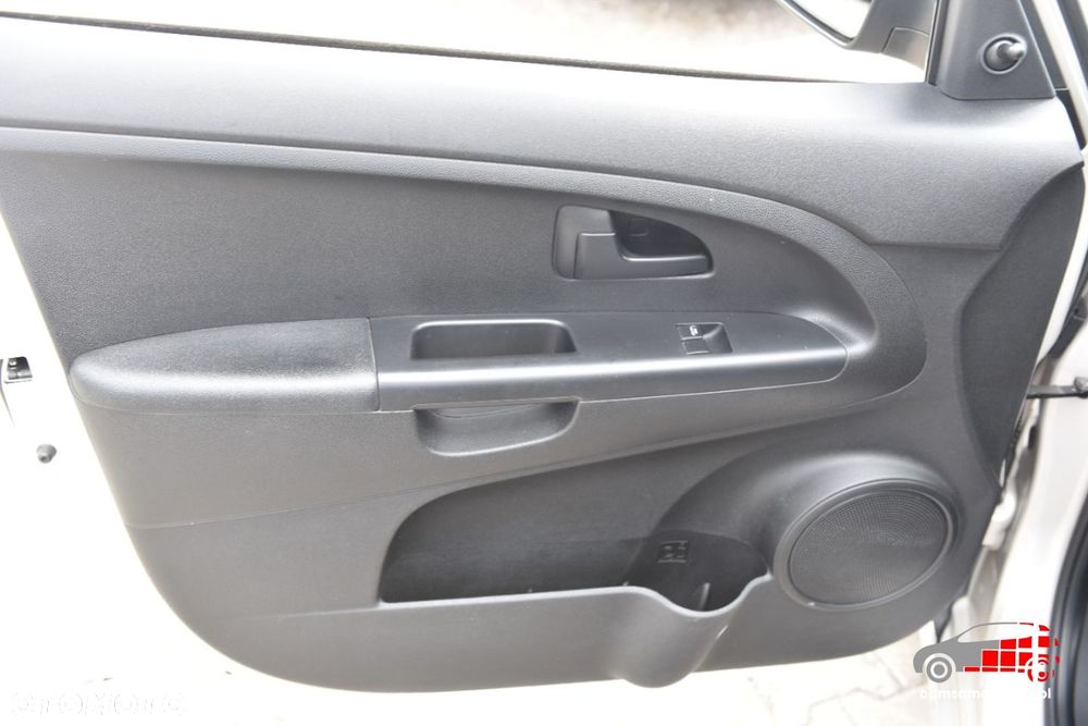 Kia Venga - 15