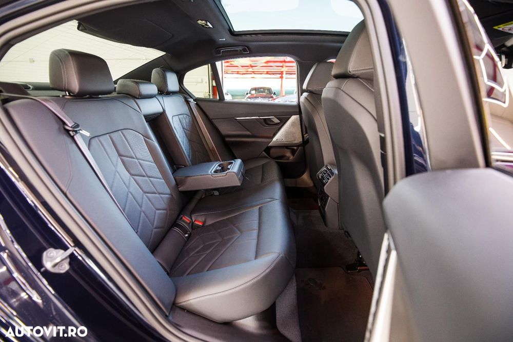 BMW Seria 5 520d xDrive AT MHEV - 19