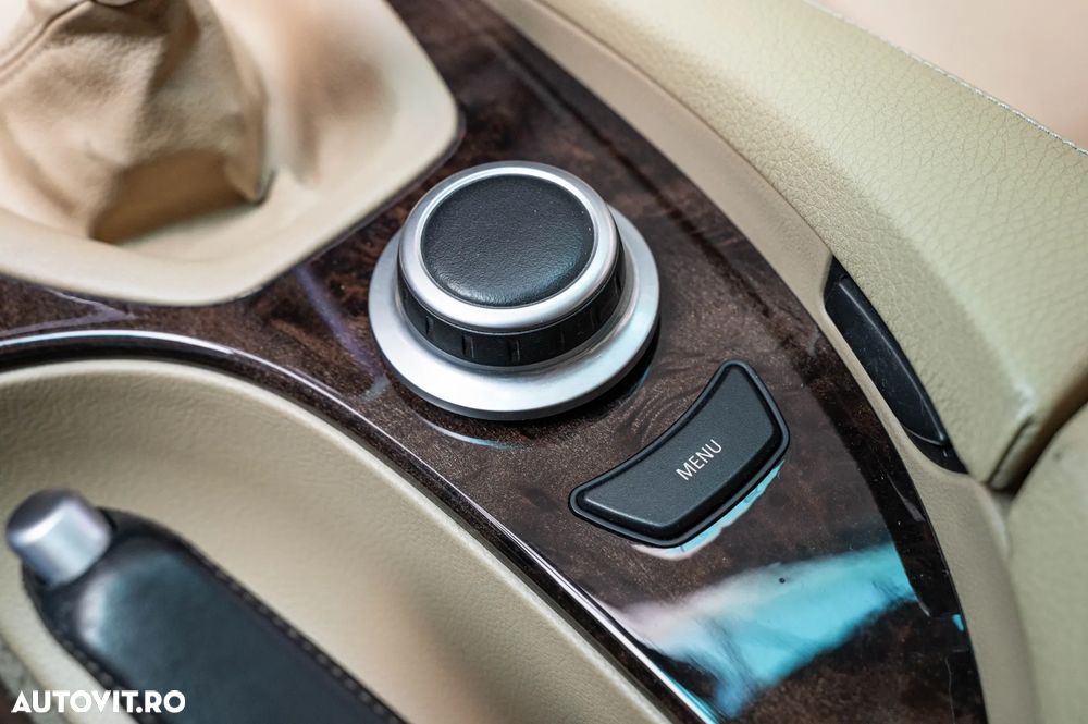 BMW Seria 5 530d xDrive - 29