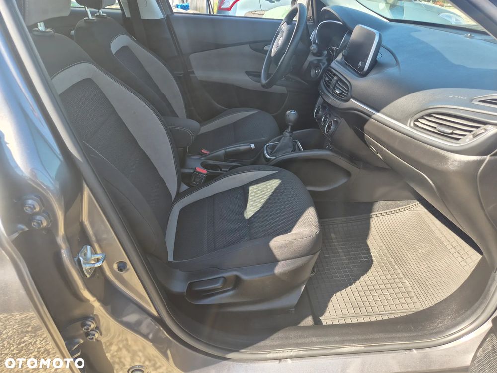 Fiat Tipo 1.4 T-Jet Business Line - 29