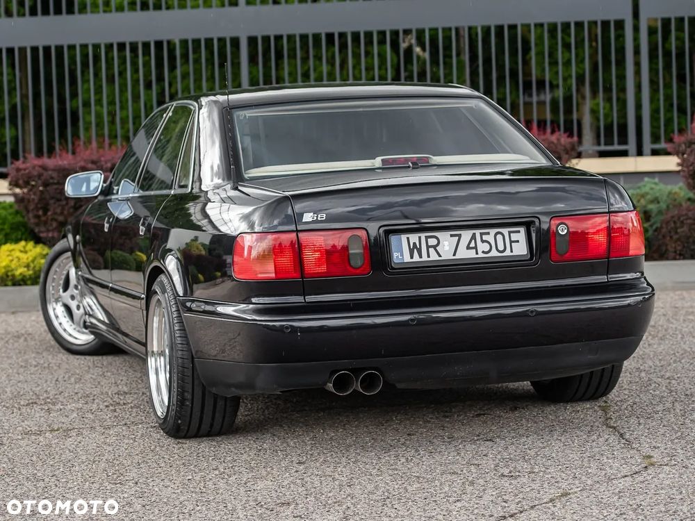 Audi S8 4.2 Quattro - 8