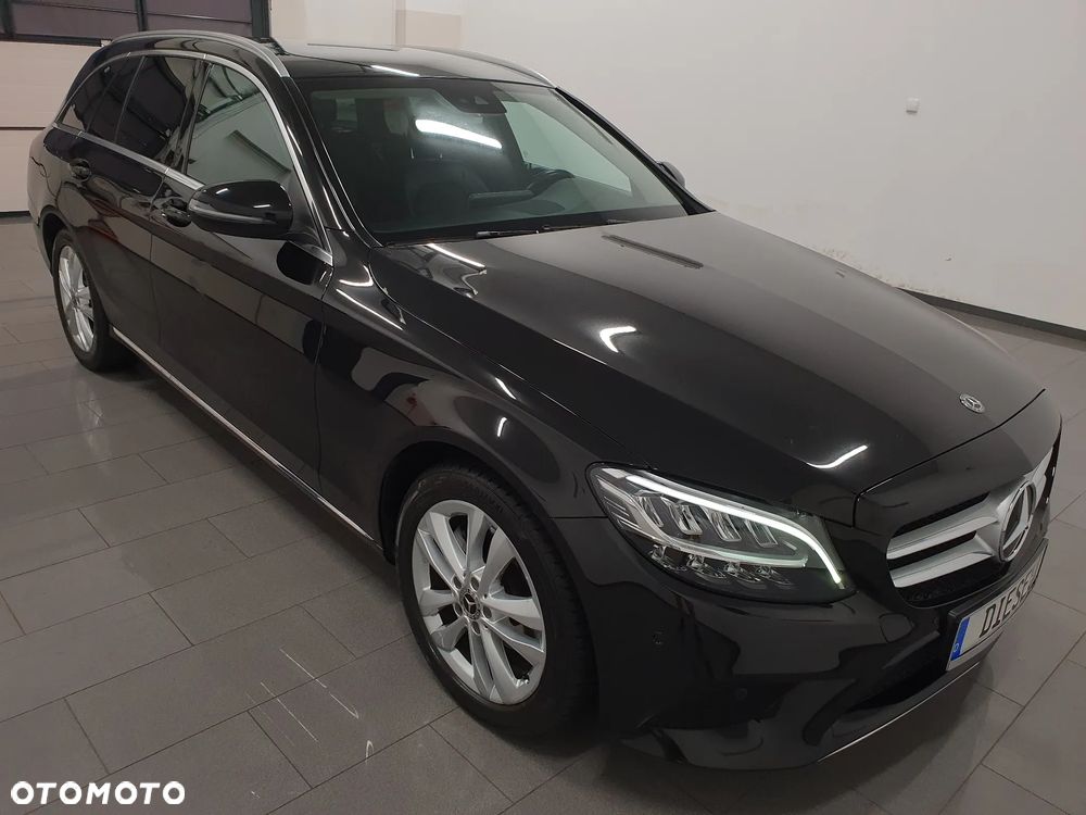 Mercedes-Benz Klasa C 220 d T 9G-TRONIC - 32