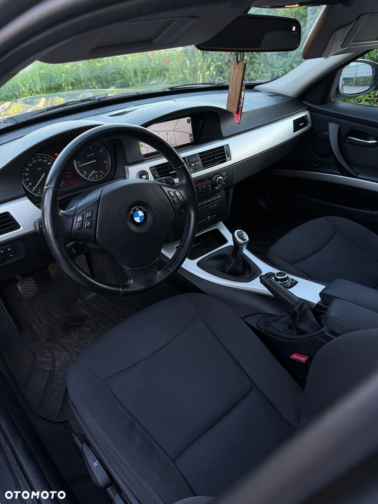 BMW Seria 3 318d - 7